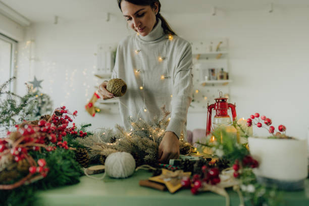 istock Making my Christmas wreath 1270560665