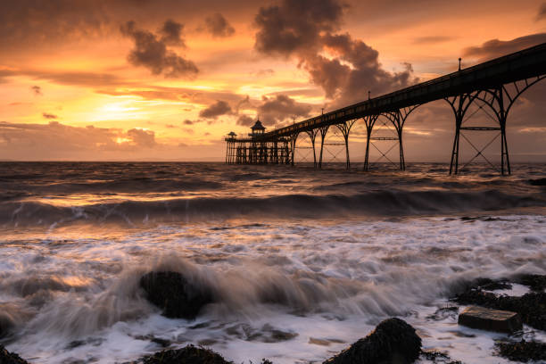 istock Sunset at Clevedon Pier 1270735114