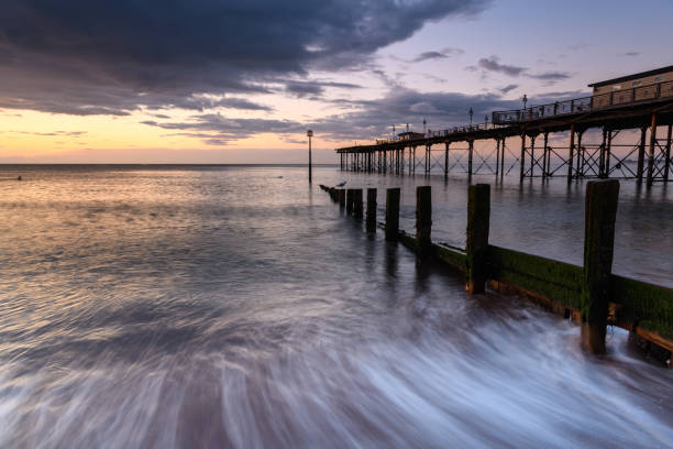 istock Teignmouth Pier at sunrise 1270736875