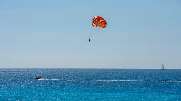 istock parafly in the bay of angels in Nice 1270789023