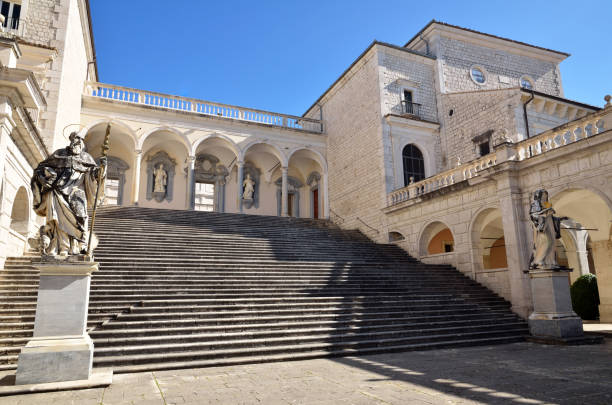 蒙特卡西諾修道院,卡西諾的宗教和歷史目的地。義大利。 - benedict 個照片及圖片檔