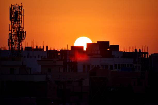 istock Beauty of rising sun 1270821177