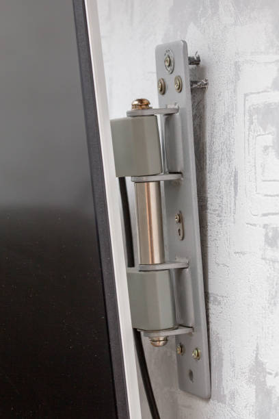 istock weak plastic dowels come out from wall and monitor or tv mount 1270909154