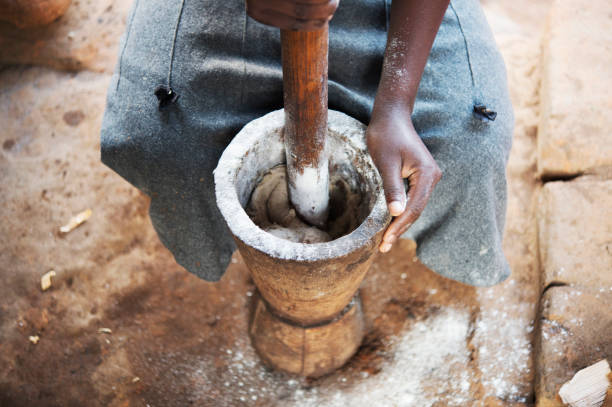 istock Cooking in Africa 1270930743