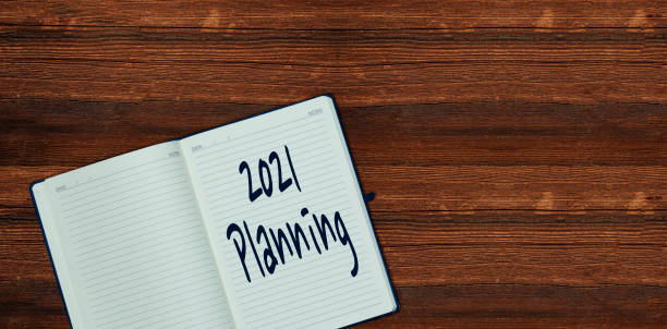 istock planning 2021 concept on wood table 1270934882