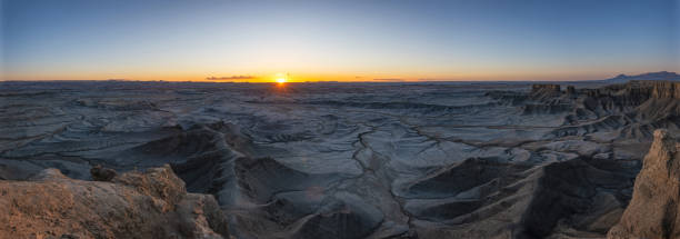 istock Sunrise panorama from Moonscape Overlook in Utah 1270975211