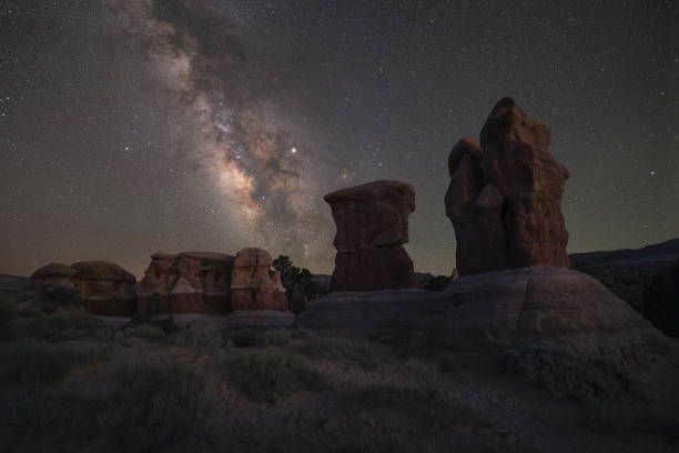 istock Milky Way Galaxy over Hoodoos in Devils Garden Escalante 1270976375