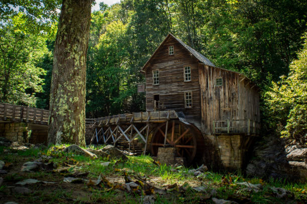 glade creek grist mill at babcock state park in west virginia - babcock state park imagens e fotografias de stock