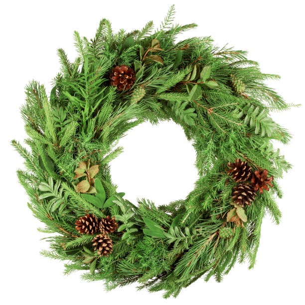 istock christmas wreath, isolated on white background 1271008145