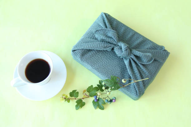 istock wild grape and furoshiki 1271033208