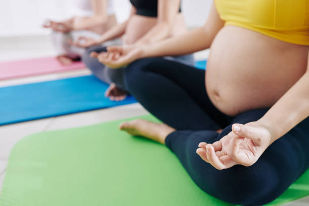 istock Meditating pregnant women 1271050051