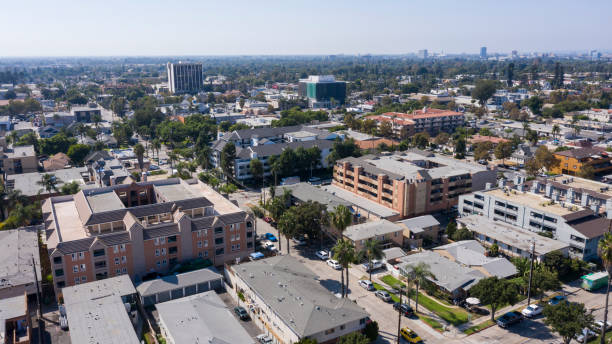 istock Santa Ana Living 1271071066