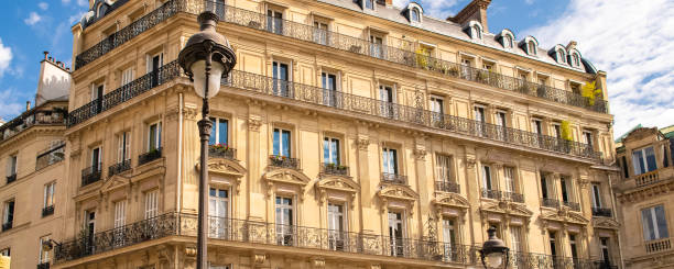 istock Paris, buildings in Montmartre 1271075830