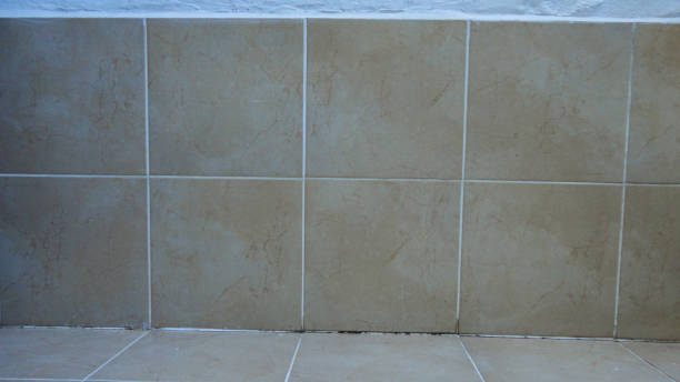 istock Natural marble tile with beige color and geometric design 1271075872