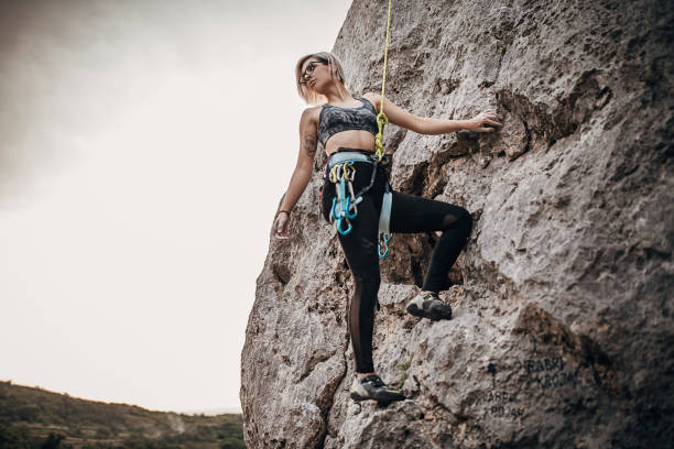 istock Woman extreme climber 1271107122