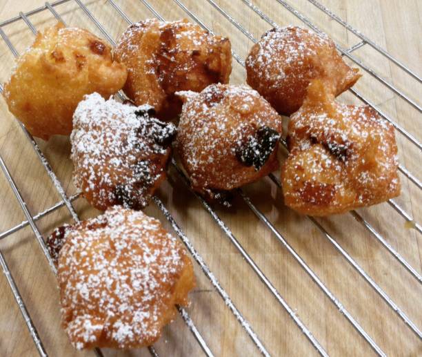 istock Michigan Dark Cherry Apple Fritters 1271159609