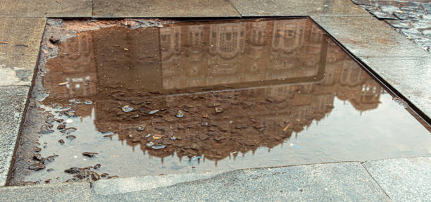 istock reflection of Hawa Mahal palace 1271241114