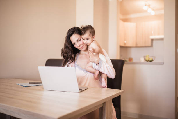 istock Single mother working at home 1271272781