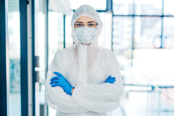 istock Suited up to combat coronavirus 1271279928