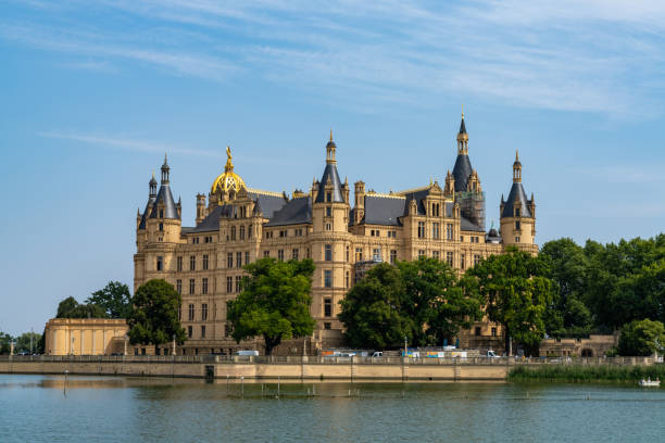 view of the Schwerin Castle in Mecklenburg-Vorpommern in Germany Schwerin, MV / Germany - 10 August 2020: A view of the Schwerin Castle in Mecklenburg-Vorpommern in Germany schwerin castle stock pictures, royalty-free photos & images