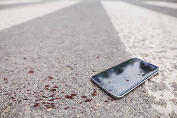 istock Bloody phone 1271347287