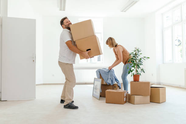 istock Moving in into new apartment 1271371410