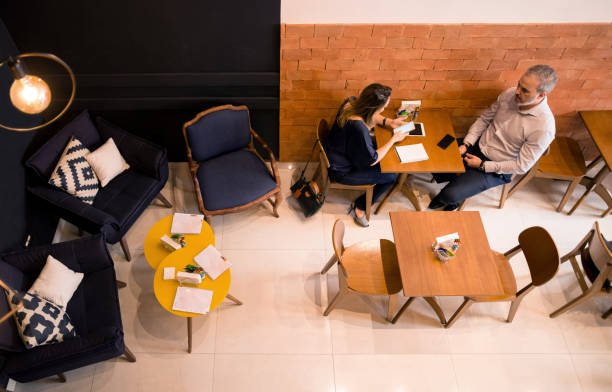 couple of guests in a cafe - couple restaurant day south america imagens e fotografias de stock