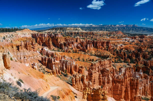 istock Bryce Canyon NP - Decent into Peek-a-boo Trail 1271406152