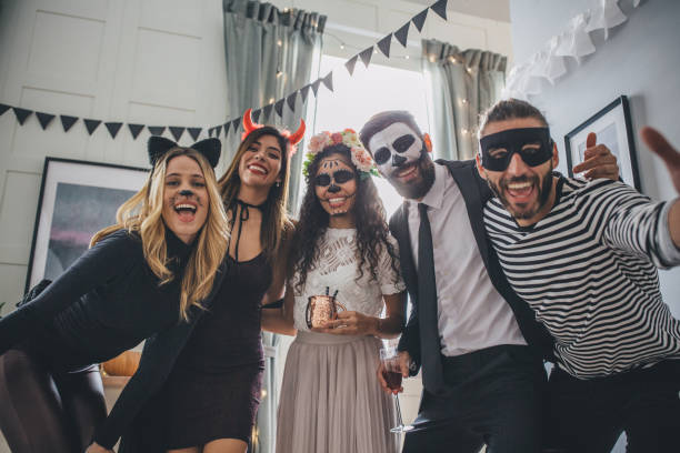 istock Halloween party selfie 1271407456
