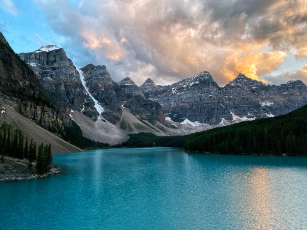 Moraine Lake, Banff National Park, AB, Canada