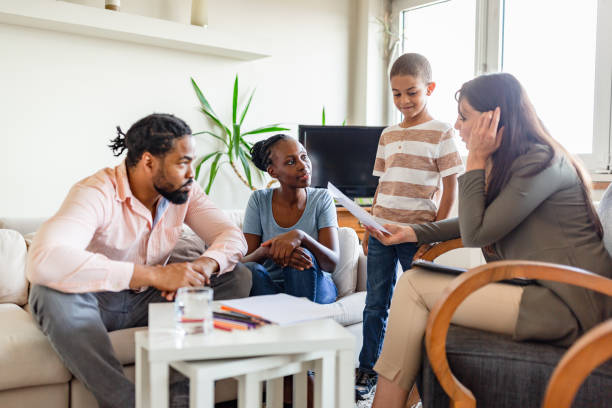 istock Family on a mental health therapy session 1271480782