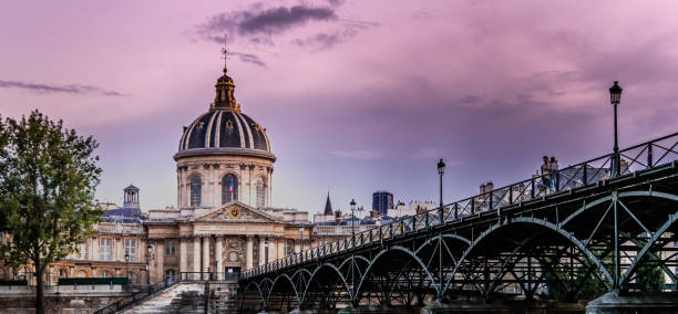 istock Beautiful sunset in Paris, magenta colors 1271538572