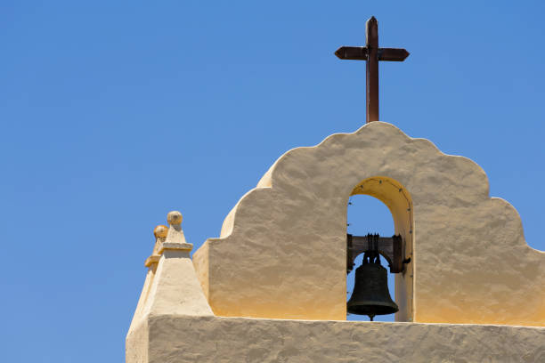 misión santa inés campanario - solvang - religion christianity bell tower catholicism fotografías e imágenes de stock