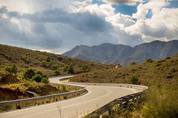 carreteras típicamente secundarias sur de españa - andalucía - malaga seville cadiz andalusia fotografías e imágenes de stock