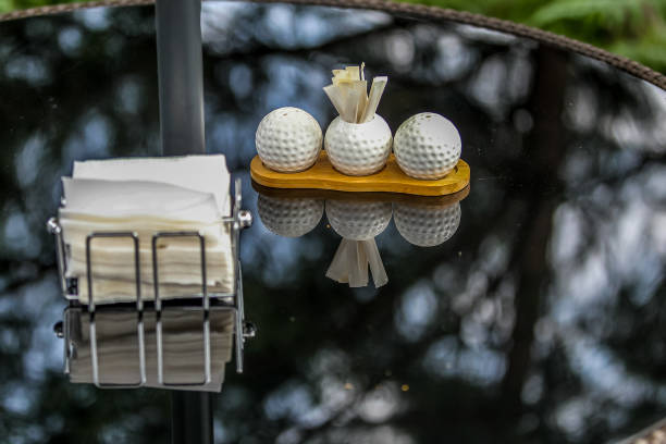 istock Golf cafe luxury golf balls 1271572711