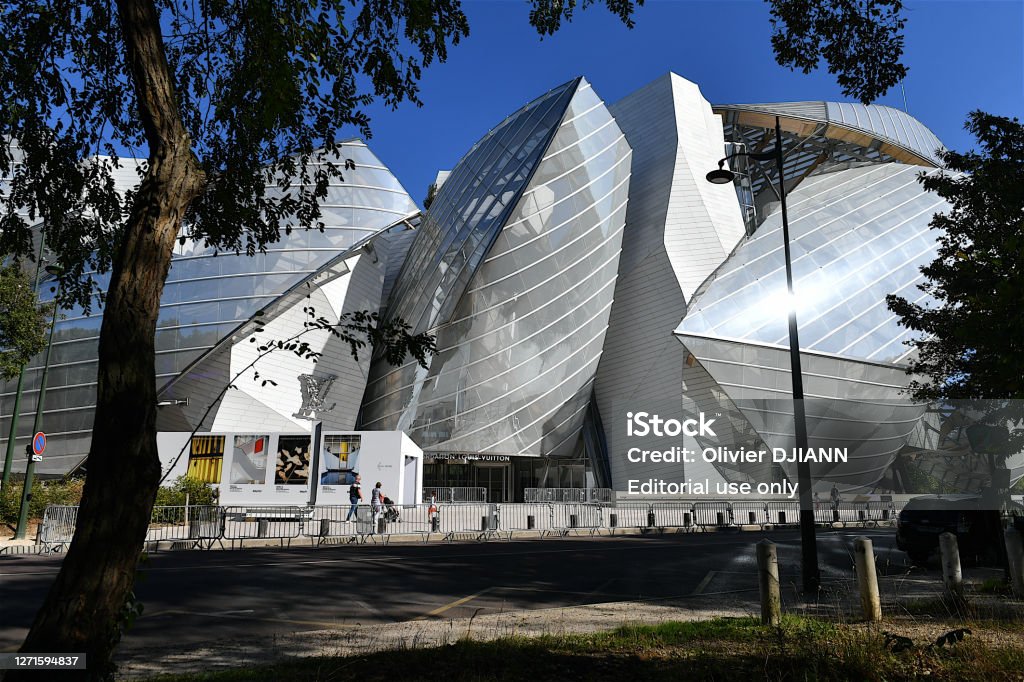 The Louis Vuitton Fondation Building Paris France Stock Photo