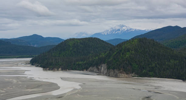 istock Glacier path and mountains in Wrangell-St. Elias National Park 1271601693