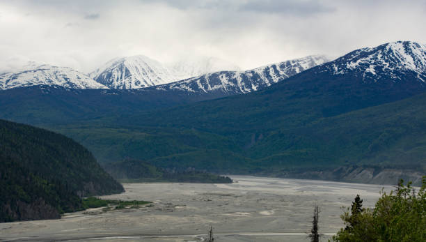 istock Glacier path and mountains in Wrangell-St. Elias National Park 1271601727