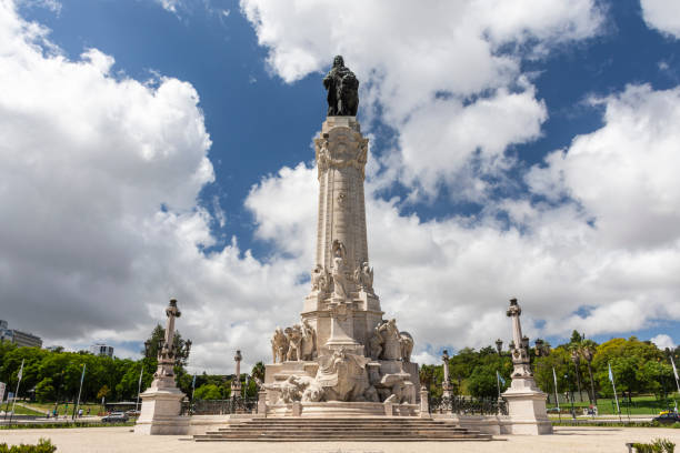 istock Beautiful view to white monument in Marques de Pombal square 1271620066