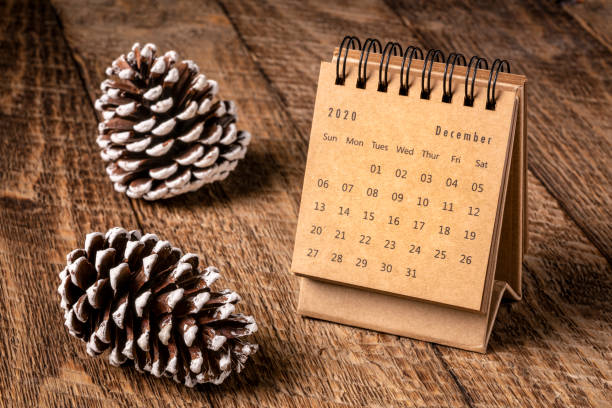 istock December 2020 - spiral desktop calendar 1271731659