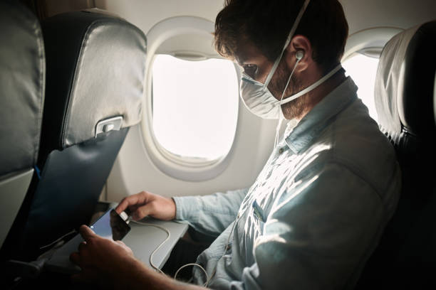istock Time flies when you're on your phone 1271771314