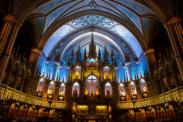 istock Altar inside Notre-Dame Basilica of Montreal 1271804151