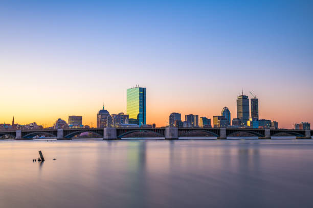 boston, massachusetts, usa - boston sunset city bridge imagens e fotografias de stock