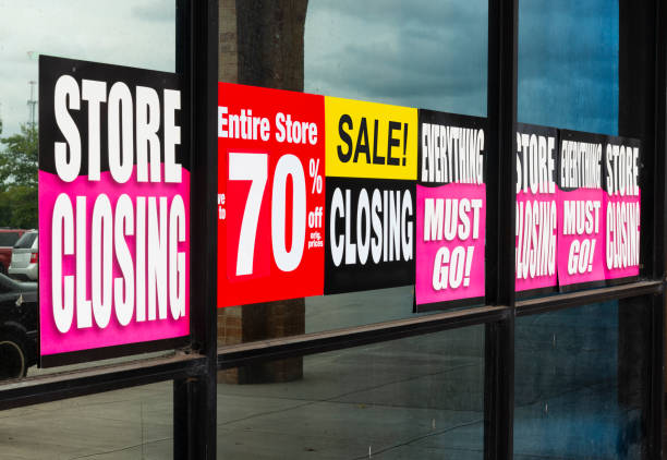 istock Going Out of Business Signs 1272006099