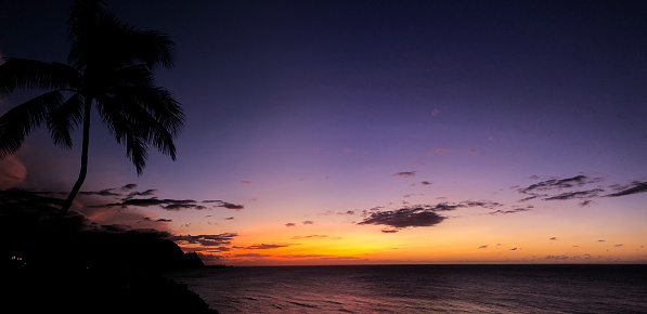 Photography of a beautiful and calm sunset on a tropical beach.