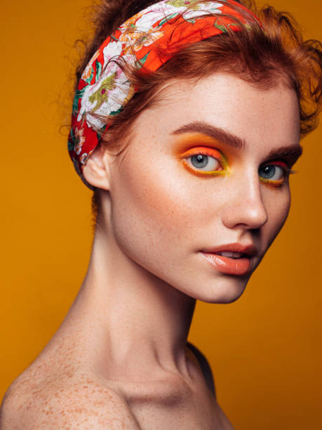 beautiful woman with bright make-up - portrait vertical close up female imagens e fotografias de stock