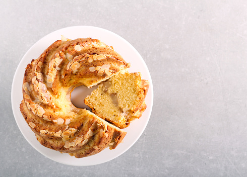 Pear and almond filling bundt cake