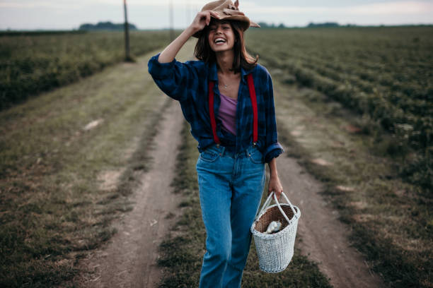 istock Ready to pick up the veggies and flowers 1272067780