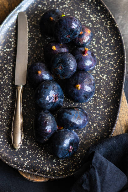 istock Organic figs in a bowl 1272070435