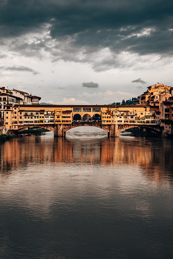ponte vecchio in florence at dusk